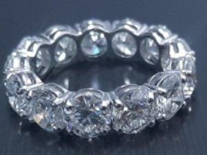 ROUND DIAMOND BAND