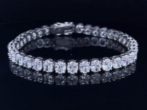 OVAL DIAMOND BRACELET